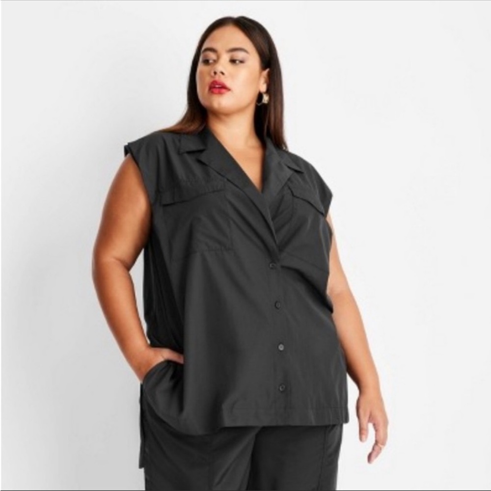 Future Collective Kahlana Barfield Brown Sleeveless Nylon Button Down Shirt 2X
